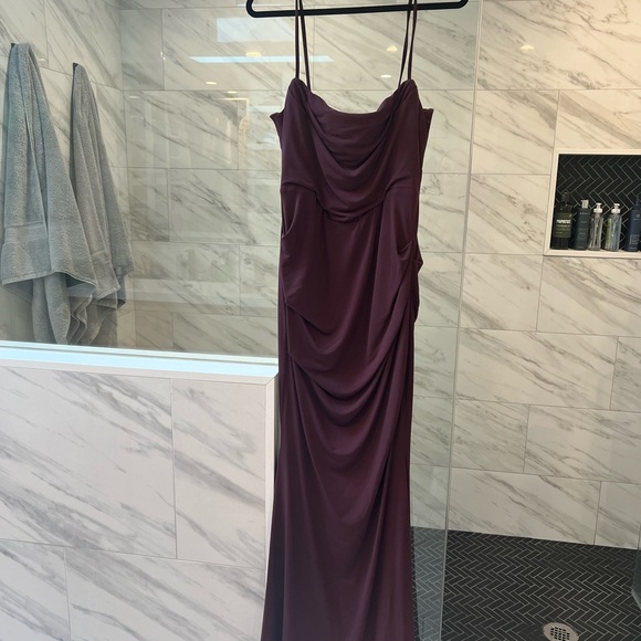 Great dress from house of cb, The most flattering dress, Only worn once. - Picture 4 of 6